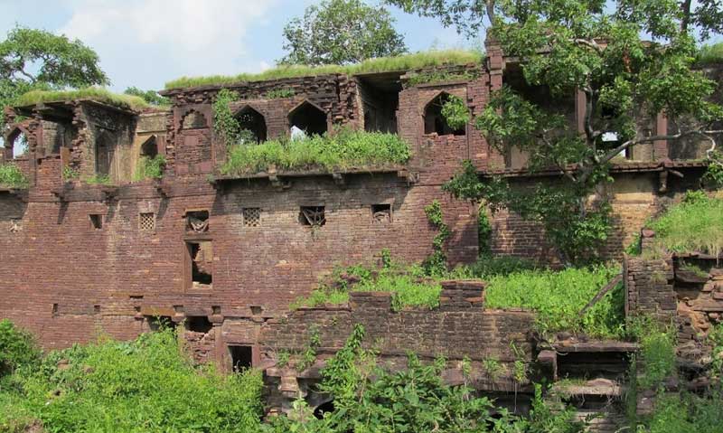 Khandar Fort