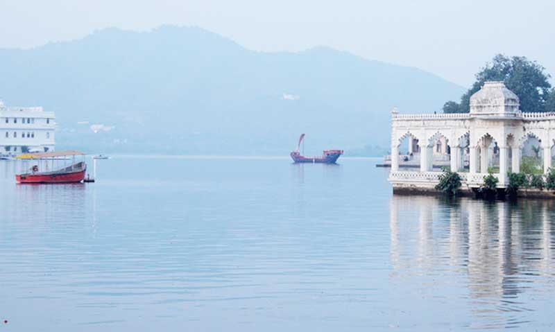 Lake Pichola udaipur tour